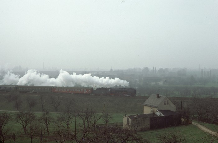 unbekannte 01 mit D 378 bei Oberau, 23.03.1977