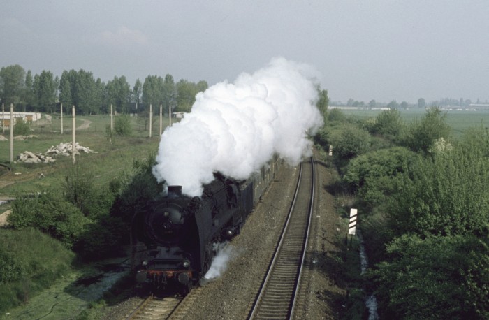 01 029 mit E 315 aus Stettin, auf dem Berliner Außenring, 12.05.1978