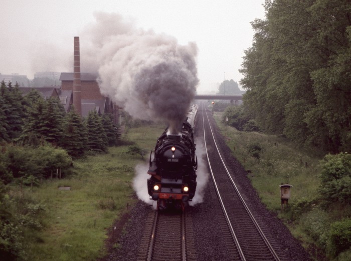 01 1100 + 41 360 Ausfahrt Pinneberg, 04.06.1988