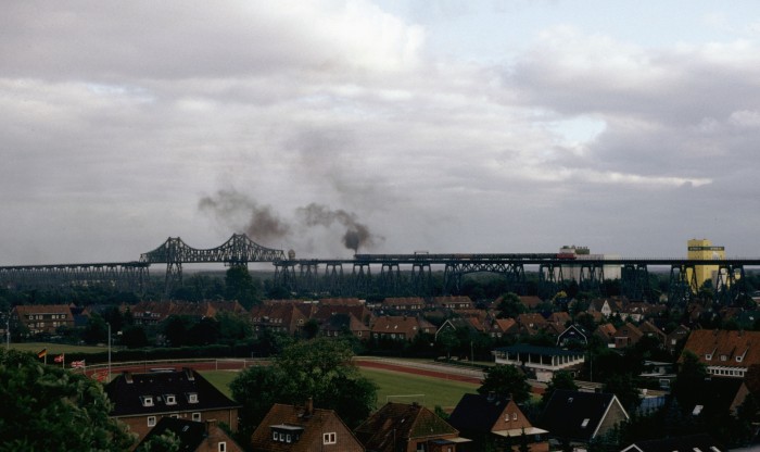 01 1100 auf der Hochbrücke Rendsburg, 16.07.1989 um 19:30h