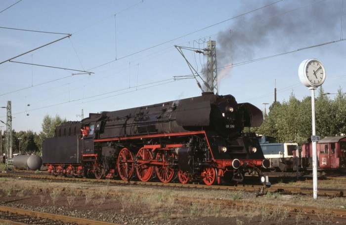 01 519 in Hamburg-Wilhelmsburg, im September 1997.
