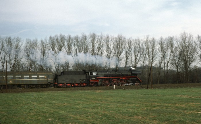 03 2237 mit P 3807 hinter Großharthau, 17.03.1977