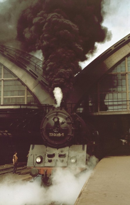 03 0085 Abfahrt des D 270 in Berlin-Ostbahnhof, am 02.06.1978