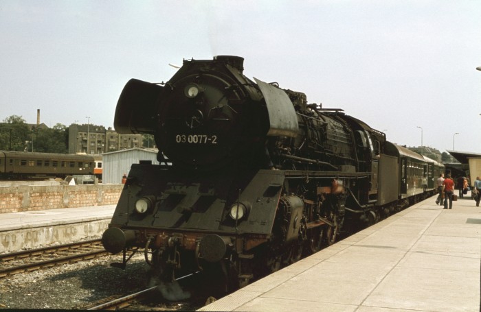 03 0077 vor D 513 in Berlin-Lichtenberg, 02.06.1978