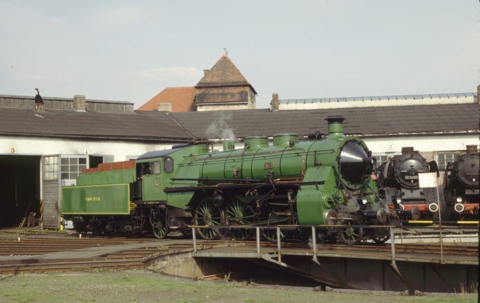 18 478 auf der Drehscheibe in Nördlingen, 27.04.1996