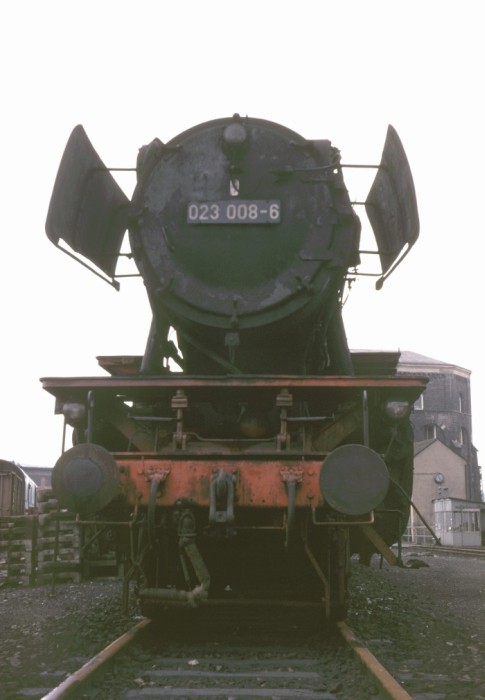 023 008 im Bw Saarbrücken, am 15.05.1975