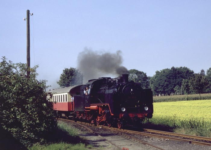 24 009 auf der TWE an der Einfahrt von Lienen, am 05.09.1981