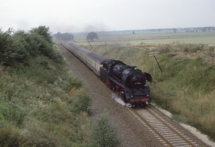 41 1148 mit D 447 bei Etingen, 14.09.1982
