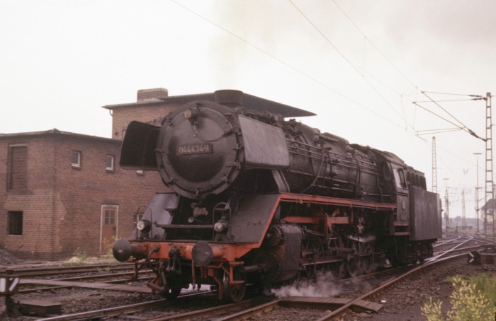 044 434 im Bw Lehrte am 24.06.1975