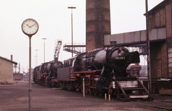 052 475 im Bw Lehrte, am 24.06.1975