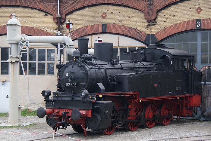 92 503 im Bw Dresden-Alt., im April 2016