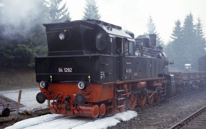 94 1292 im Bahnhof Rennsteig, am 11.04.2004