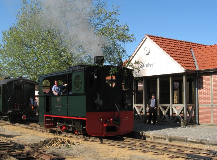 PLETTENBERG in Asendorf aus Zug Nr.9 setzt um, 16:50h am 10.05.2008