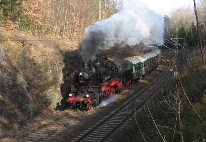 58 311 Sonderzug ->Klingenberg bei Dorfhain im Wald, um 15:42h am 21.03.2009