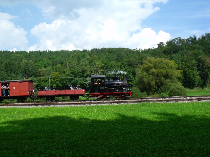 W.N.12 mit Zug P3 bei der Ankunft in Sägmühle, um 13.28h am 07.09.2014