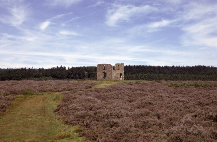 Skelton Tower am Rande des Newton Dale Tals