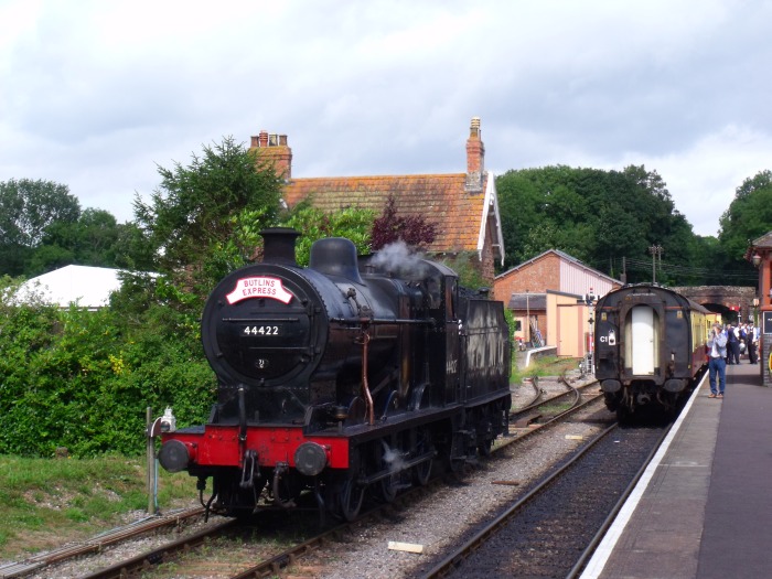 44422 Umsetzen an das nördliche Zugende, Bishops Lydeard um 11:55h am 03.08.2016