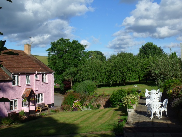 Hall Farm Stogumber Guest House, August 2016