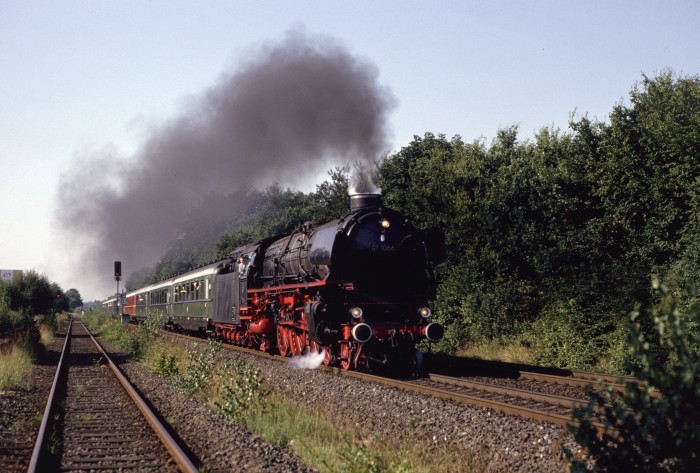 01 1066 Strecke Hamburg-Lübeck hinter Ahrensburg, 04.08.1990