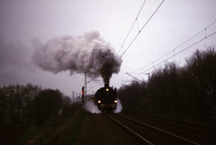 41 360 Ausfahrt Großburgwedel, am 30.04.1988