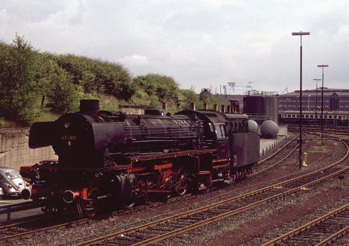 41 360 im Bw Kiel, am 01.06.1988