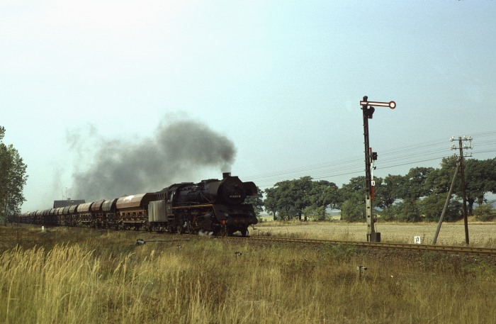 41 1025 mit Güterzug bei Vahldorf, 14.09.1982