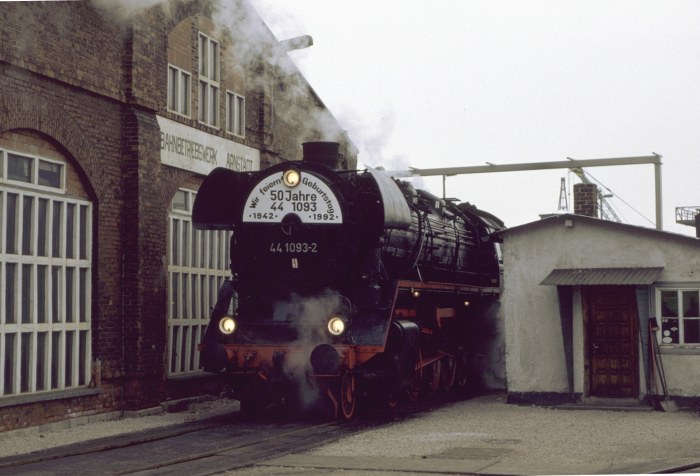 44 1093 zur 50-Jahre-Feier im Bw Arnstadt, am 31.12.1992