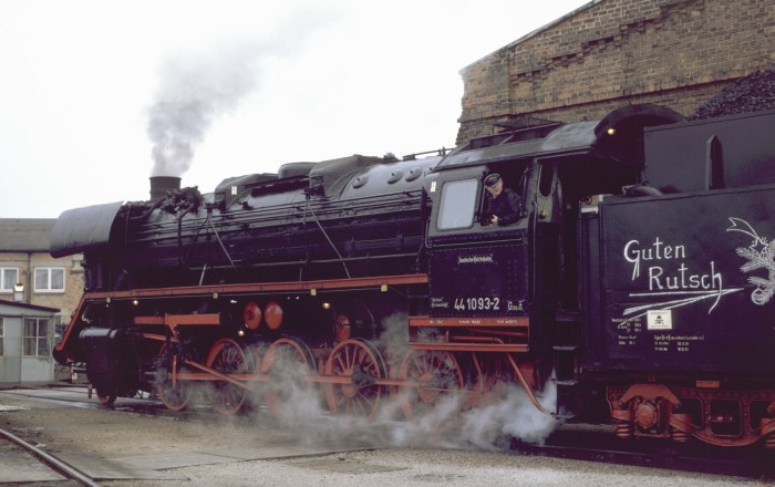 44 1093 zur 50-Jahre-Feier im Bw Arnstadt, am 31.12.1992