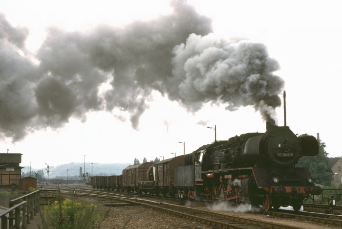 50 3668 mit Güterzug Richtung Meißen, Ausfahrt Nossen um 10:55h am 19.08.1978 50 3668 mit Güterzug Richtung Meißen, Ausfahrt Nossen um 10:55h am 19.08.1978