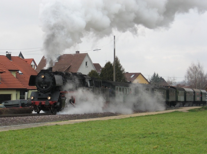 50 3636 Abfahrt Frickenhausen-Kelterstraße, am 17.12.2006 50 3636 Abfahrt Frickenhausen-Kelterstraße, am 17.12.2006