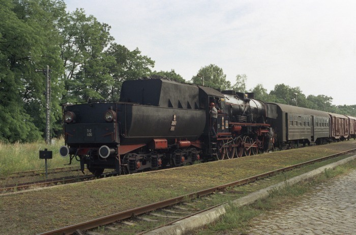 Ty2‑406 (Tv) mit Güterzug aus Wolsztyn trifft in Konotop ein, um ca. 9:30h am 06.07.1995
