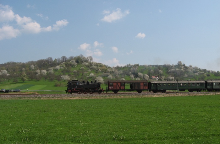 64 419 Tv Zug ->Rudersberg, zwischen Michelau und Schlechtbach, am 13.04.2009