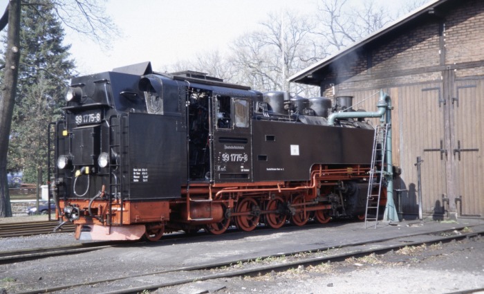 99 1775 am Wasserkran in Radeburg, am 02.04.2007