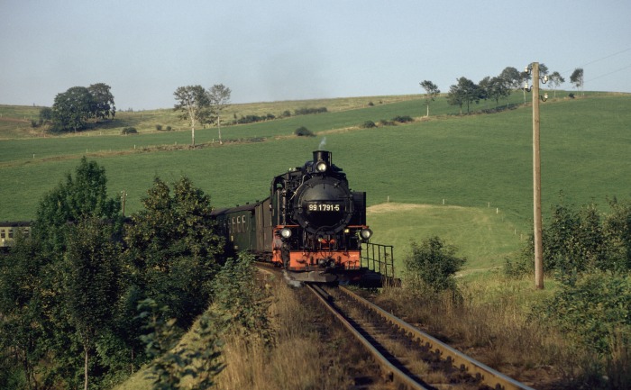 99 1791 mit P 14323 zwischen Unterneudorf und Neudorf, am 08.09.1989