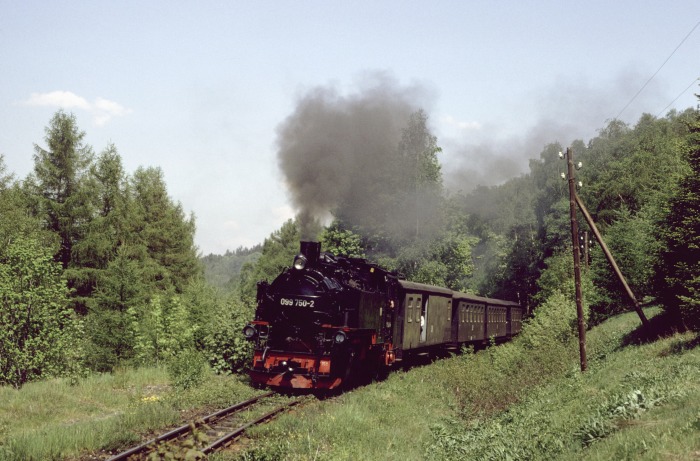 099 750 (99 786) mit N 14311 Einfahrt Unterneudorf, am 24.05.1992