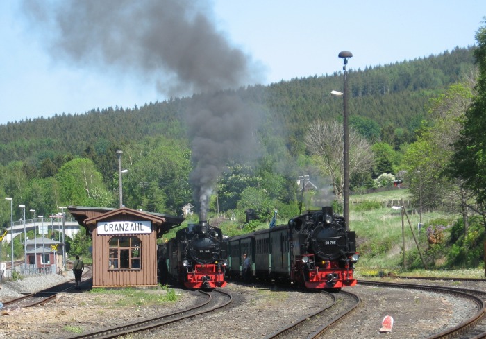 99 794 neben 99 786 in Cranzahl, am 19.05.2007