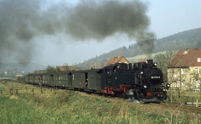 99 1789 mit P 14265 bei Obercarsdorf, am 27.10.1977