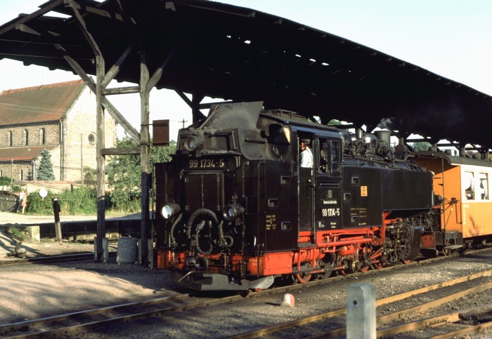 99 1734 Tv vor P 14272 in Dippoldiswalde, am 20.08.1978