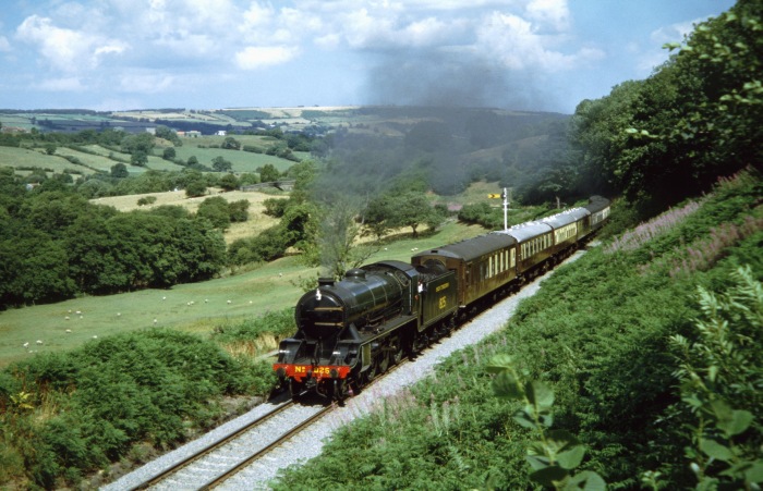 825 mit MOORLANDER bei Green End, am 30.07.2006