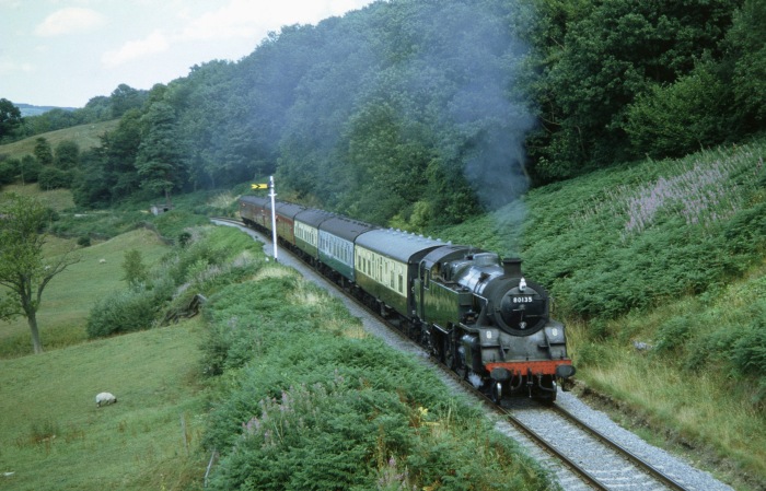 80135 an der 2.Brücke bei Green End, 30.07.2006